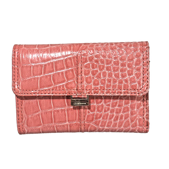 Liz Claiborne Light Pink Wallet Mock Croc Trifold Snap Flap Style Fashion Purse - Picture 1 of 9
